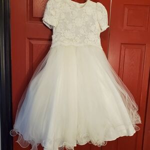 Ivory Lace & Tulle Girls' Dress - Elegant Party or Special Occasion